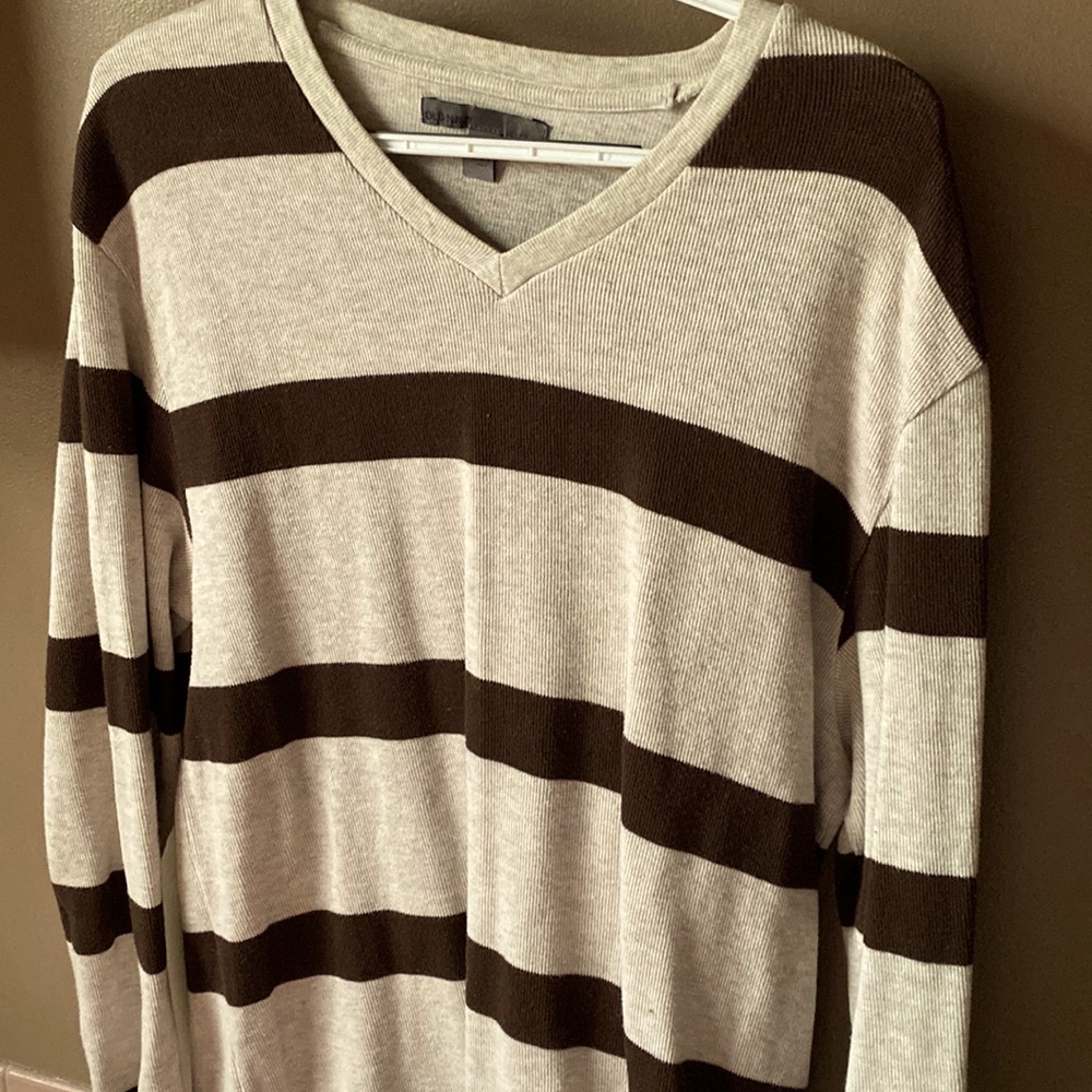 Long sleeve men’s pullover sweater